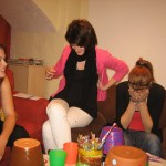 Geschneckte malen Blumentöpfe